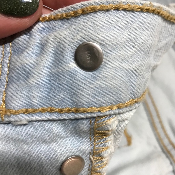 Levi's 501 CT Cuffed Light Wash Jean Shorts - Picture 9 of 15